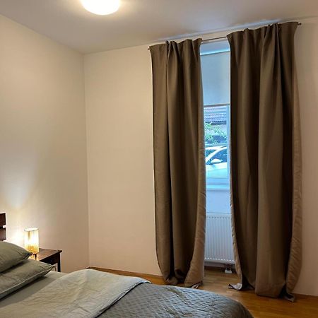 Hubertusschloessl Apartment Graz Ngoại thất bức ảnh
